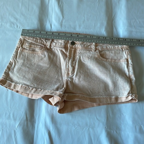 Women’s size 31 forever 21 peach Jean shorts - Picture 4 of 8